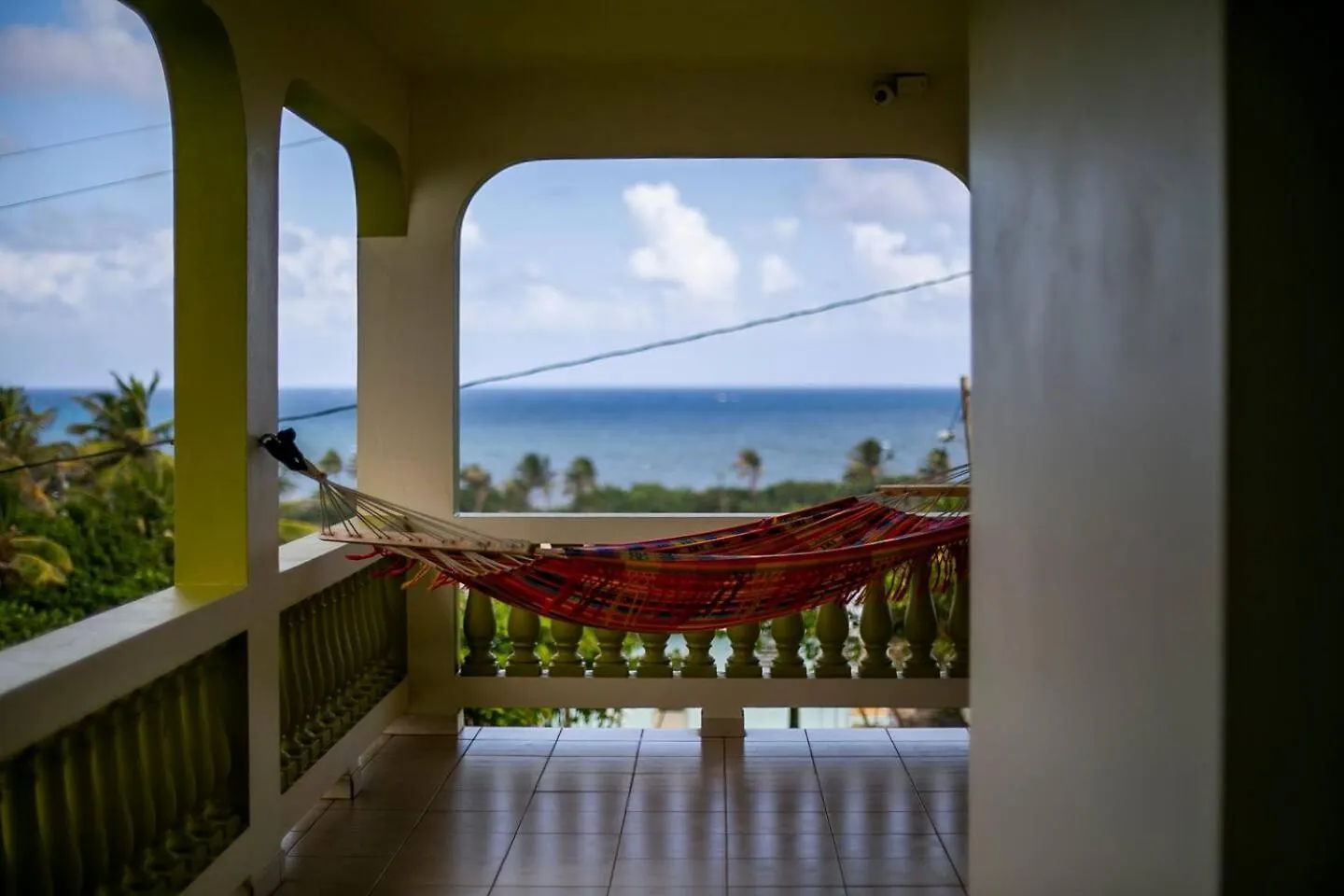 Mariposa Beach House Islote