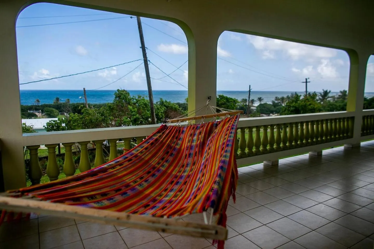 Mariposa Beach House Islote 0*,
